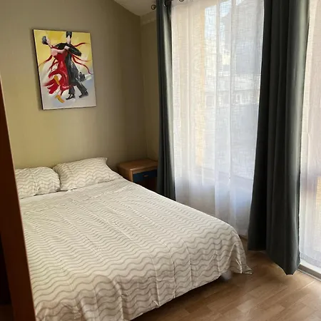 Spacious 2-bedroom Oasis In 公寓 瓦爾納